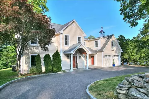 1436 N Benson Rd, Fairfield, CT 06824