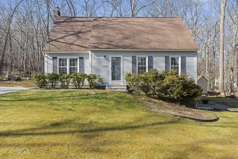 270 Mile Creek Rd, Old Lyme, CT 06371