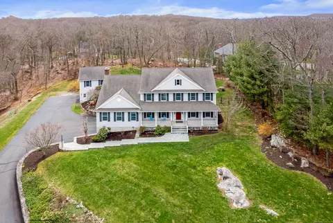 7 Winton Farm Rd, Newtown, CT 06470