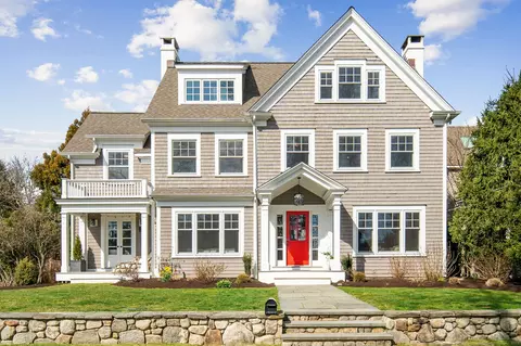 2 Rowayton Ave, Norwalk, CT 06853