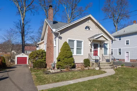 90 Seaview Ave, West Haven, CT 06516