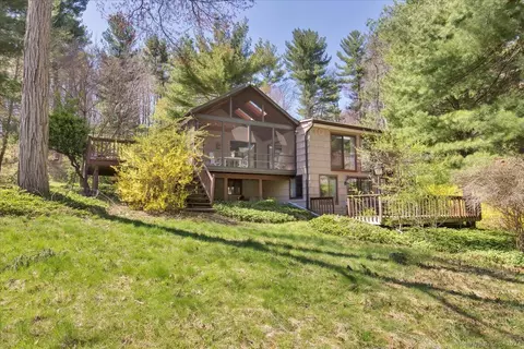 92 Pine Ridge Rd, Wilton, CT 06897
