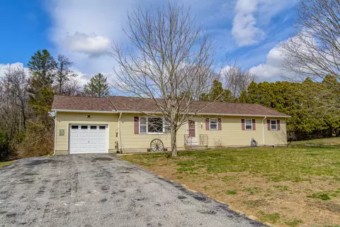 10 Henry Rd, Killingly, CT 06239