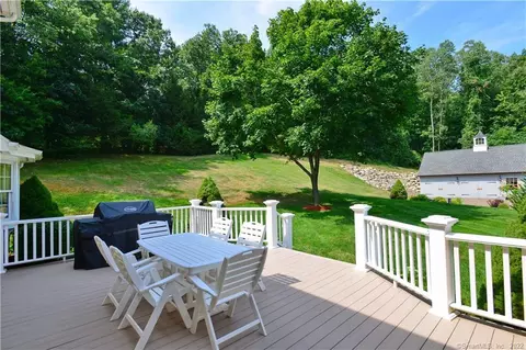 57 Cady Ln, Woodstock, CT 06281