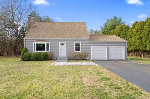 34 Quailcrest Rd, East Lyme, CT 06333