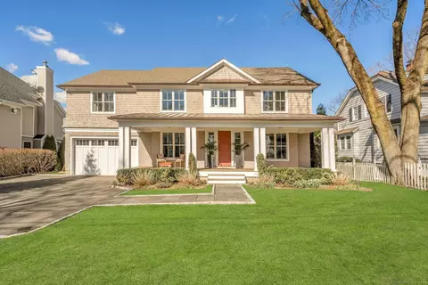 11 Meyer Pl, Greenwich, CT 06878