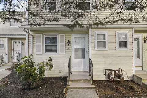 148 E Gate Ln #148, Hamden, CT 06514