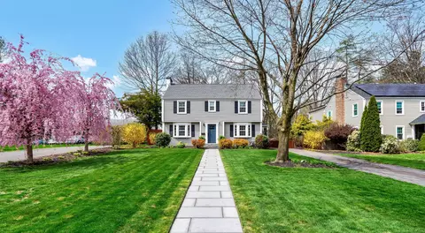 19 Ridgewood Rd, West Hartford, CT 06107
