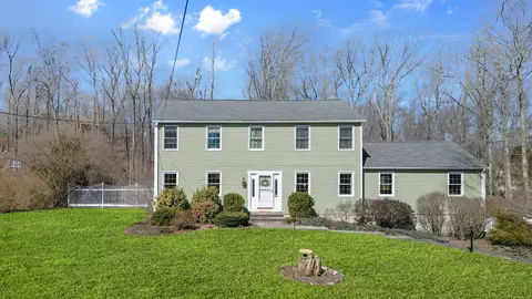 930 Bullet Hill Rd, Southbury, CT 06488