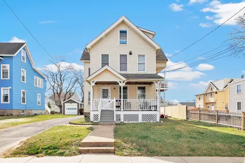 2 Lowndes Ave, Norwalk, CT 06854