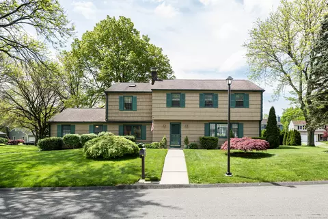 12 Sachem Cir, Meriden, CT 06450