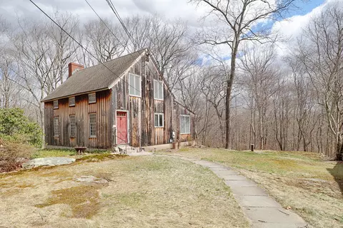 1066 Ridgefield Rd, Wilton, CT 06897