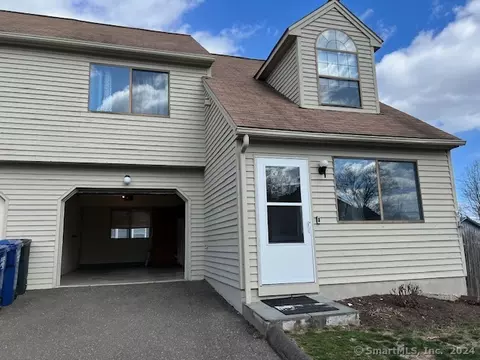 6 Laconia Ln #6, Milford, CT 06460