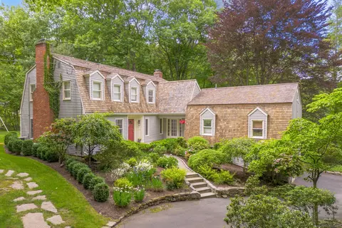 24 Strawberry Ridge Rd, Ridgefield, CT 06877