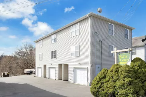 8 Peace St #B, Danbury, CT 06810