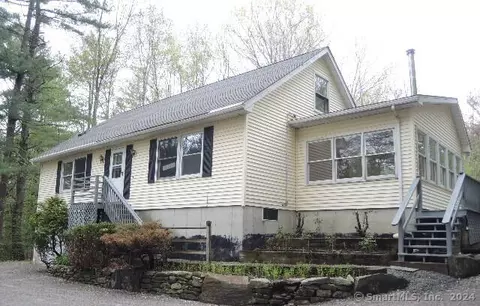 2 Herman Rd, Winchester, CT 06098