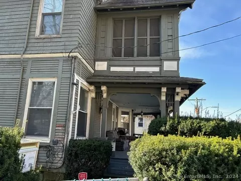 90 Pine St, Waterbury, CT 06710
