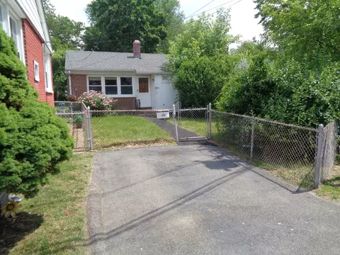 20 Sikorsky Pl, Stratford, CT 06614