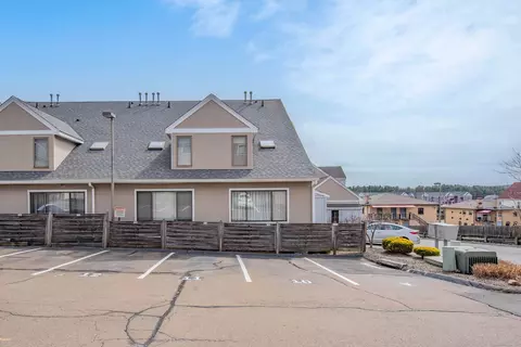 1690 Dixwell Ave #C10, Hamden, CT 06514