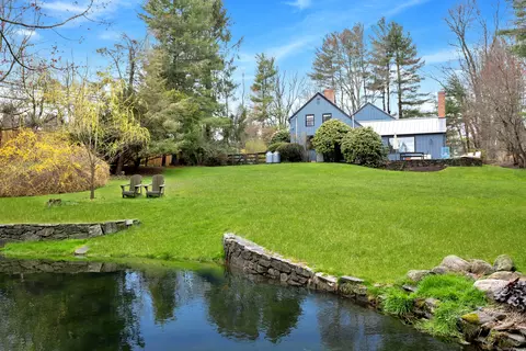 12 North Ave, Westport, CT 06880