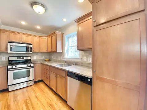 38 Stuart Ave #E, Norwalk, CT 06850