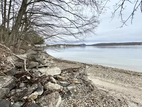 170 State Route 39, New Fairfield, CT 06812