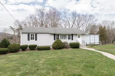 39 Green Hill Ln, Cheshire, CT 06410