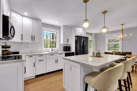 83 Lynn Dr, Monroe, CT 06468