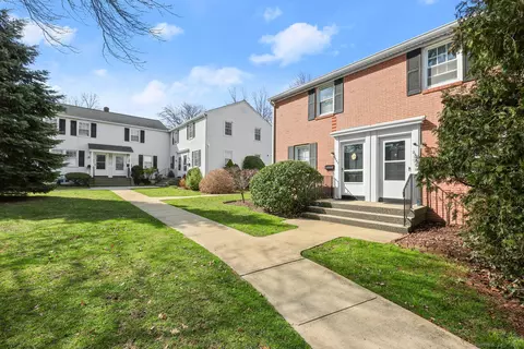 265 Sylvan Knl #265, Stamford, CT 06902