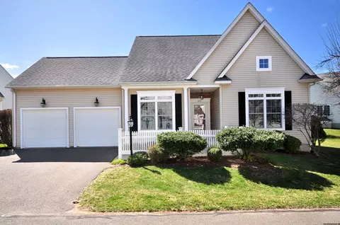 225 Kenswick Ln #225, Windsor, CT 06095