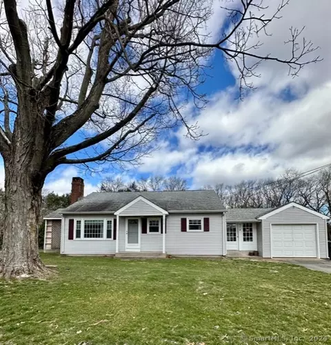 372 North St, Windsor Locks, CT 06096