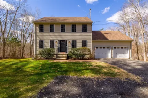 1633 North Rd, Killingly, CT 06241