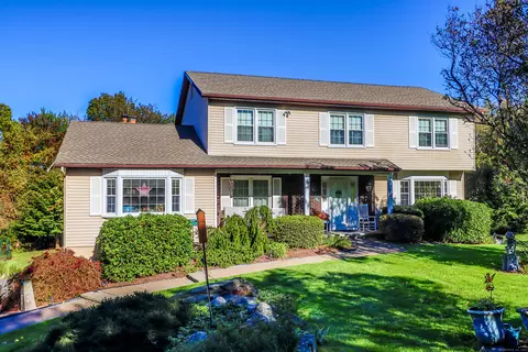 10 Timber Springs Rd, New Fairfield, CT 06812