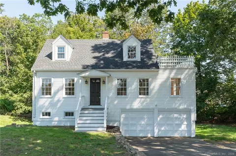 2355 Boston Post Rd, Guilford, CT 06437