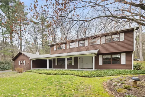 227 Simsbury Rd, Granby, CT 06090