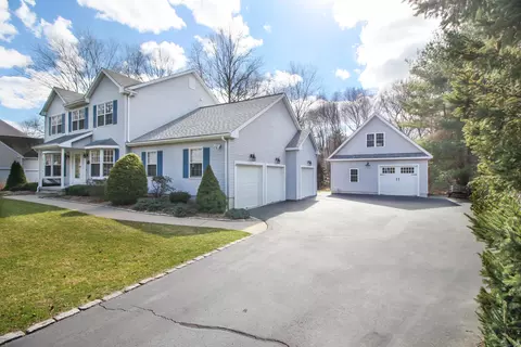 37 Spring Rock Rd, East Lyme, CT 06333