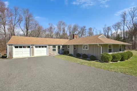 43 Tower Rd, Brookfield, CT 06804
