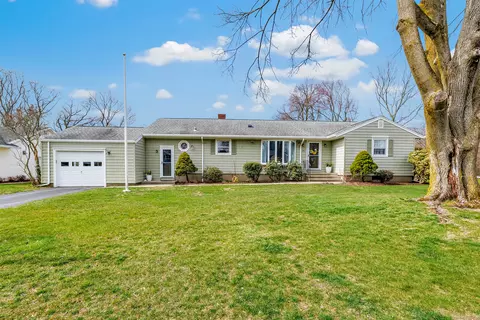 179 Wilbrook Rd, Stratford, CT 06614