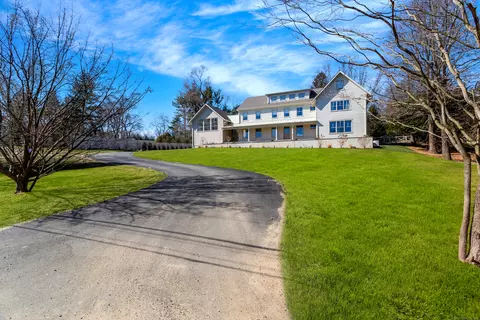 6 Bedford Dr, Westport, CT 06880