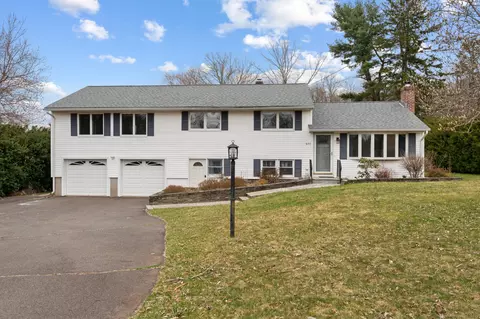 890 E Center St, Wallingford, CT 06492