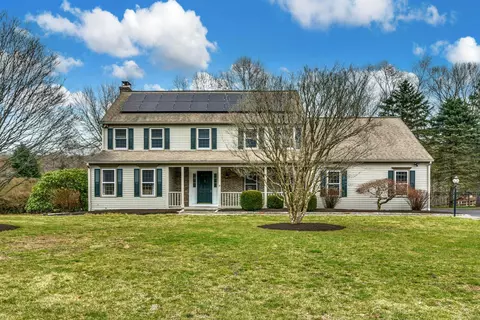 119 Coughlin Dr, Southbury, CT 06488