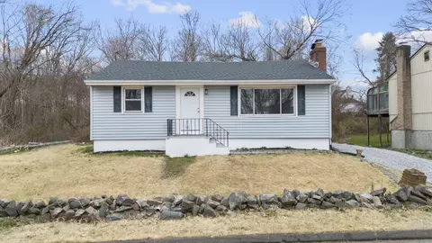 21 Ocala St, West Haven, CT 06516