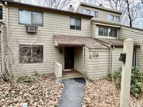 352 Ledge Dr, Torrington, CT 06790