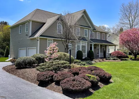 30 Skyview Rd, Orange, CT 06477