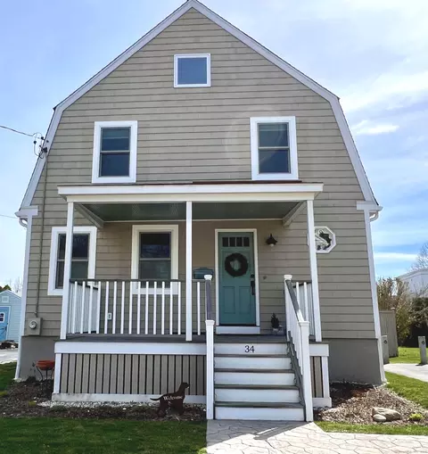 34 Washington St, Stonington, CT 06355