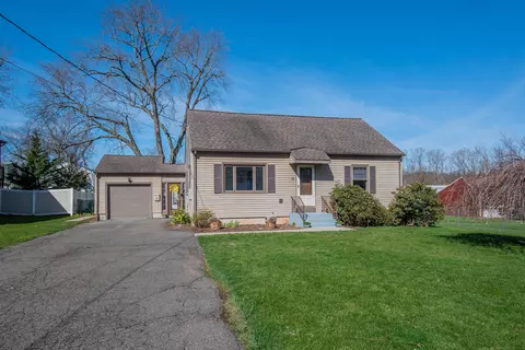 32 Camden St, New Britain, CT 06051