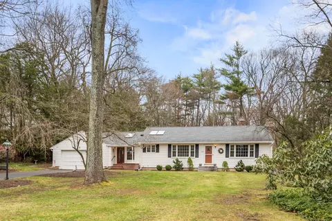266 Burnham Rd, Avon, CT 06001