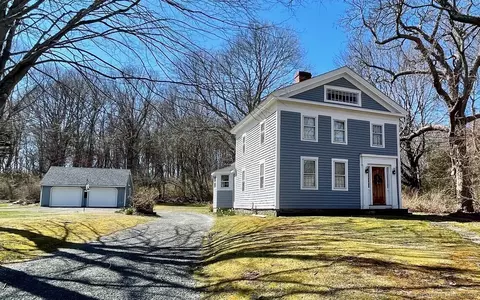 351 Grove Beach Rd N, Westbrook, CT 06498
