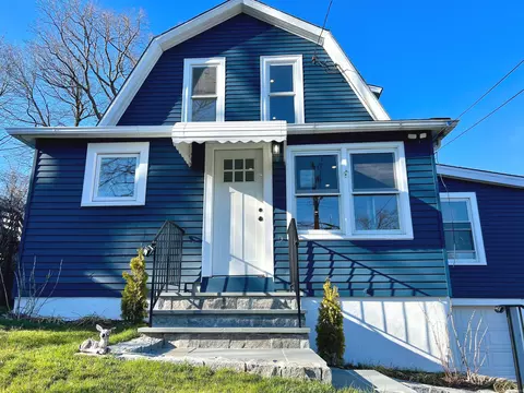 23 Chatfield St, Stamford, CT 06907