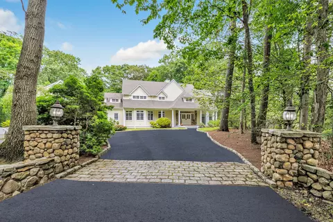 15 Patchen Ln, Weston, CT 06883